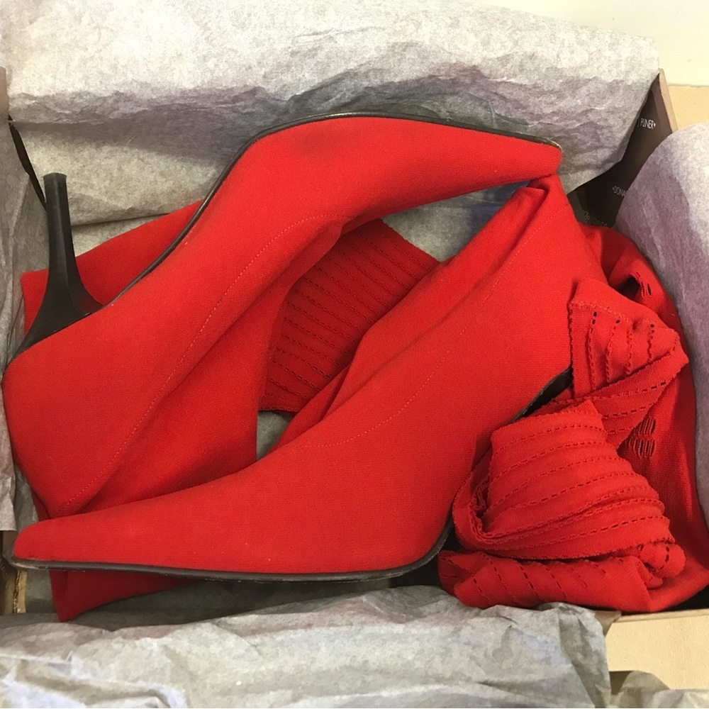 Donald J Pliner Elektra Tomato Red Crepe Elastic Over The Knee Boots RARE - Picture 10 of 10